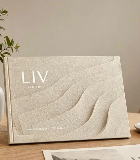 Liv Leblon — livro de lançamento